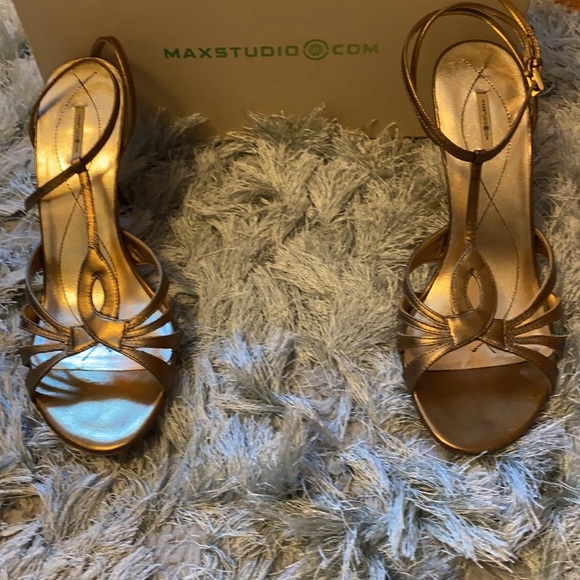 Max Studios Strappy Shoes - Picture 5 of 13